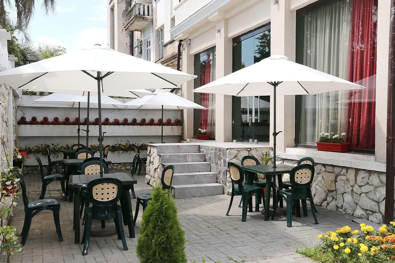 SPA Hotel Karakas Sukhumi Bagian luar foto