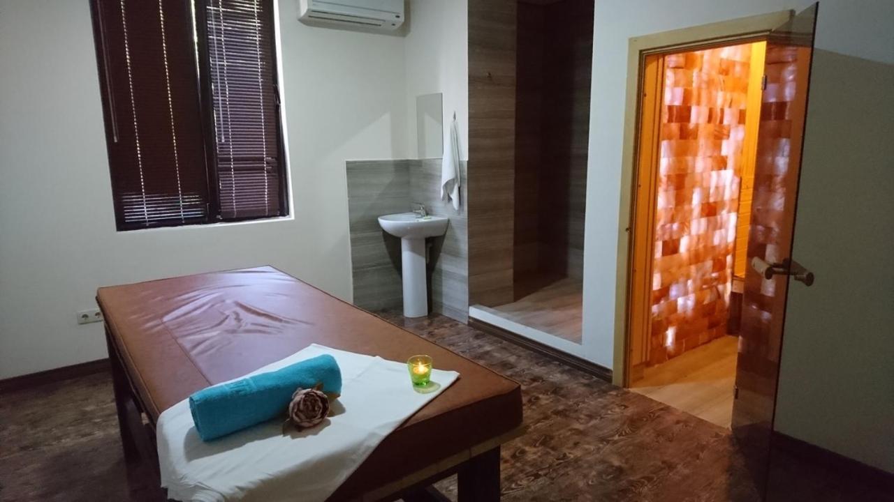SPA Hotel Karakas Sukhumi Bagian luar foto